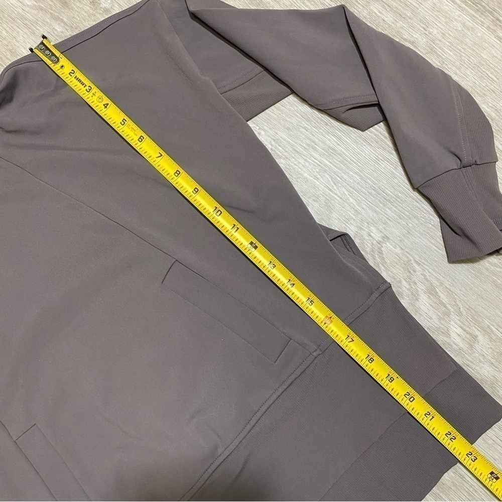 Athleta Mission Hoodie in Grey womens xs - Picture 13 of 13